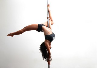 Beginner Pole Dancing Lesson- How To Do A Invert Pose With A Step By Step Guide